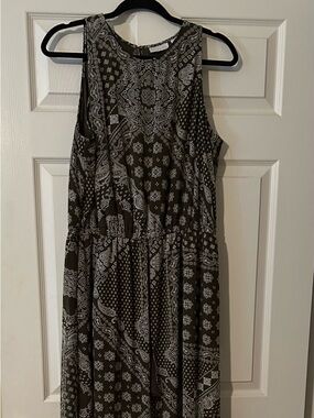 New York & Company Olive Green and White Paisley Midi Dress